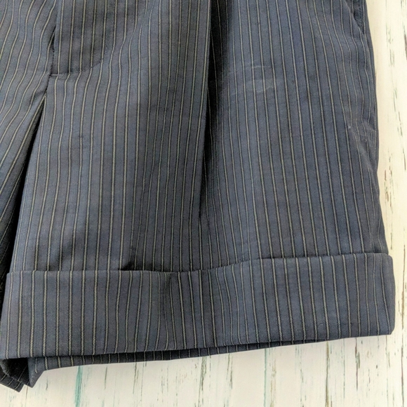 3/$20 Club Monaco Pinstripe Business Shorts - Picture 8 of 8